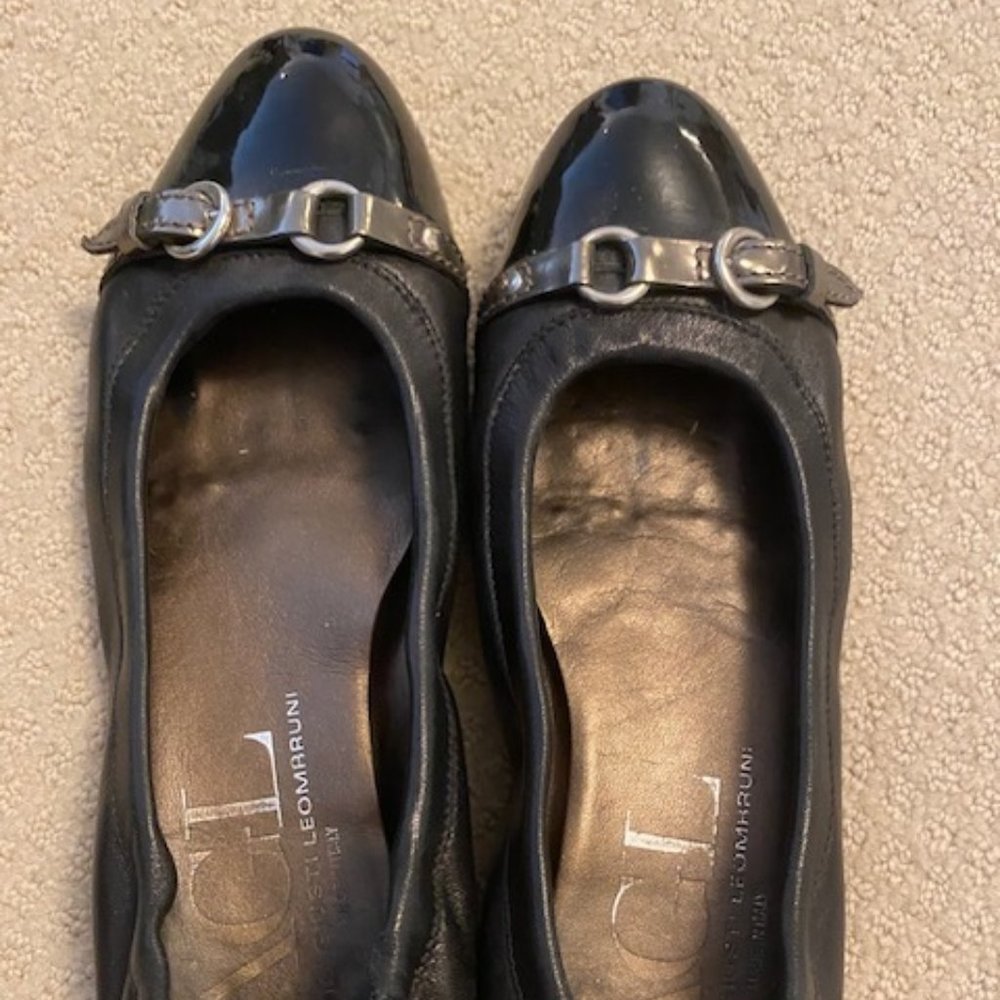 AGL Attilio Giusti Leombruni Monika Cap Toe Black Leather Buckle Flats Size 38